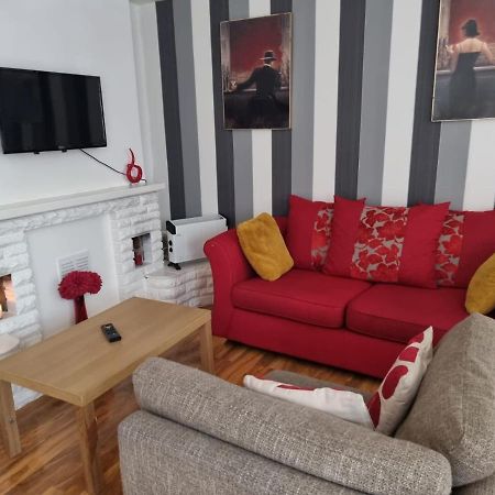 Rosewood Lodgings Special Offer For Student On Long Stay Manchester Esterno foto